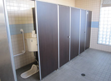 男性用トイレ個室
